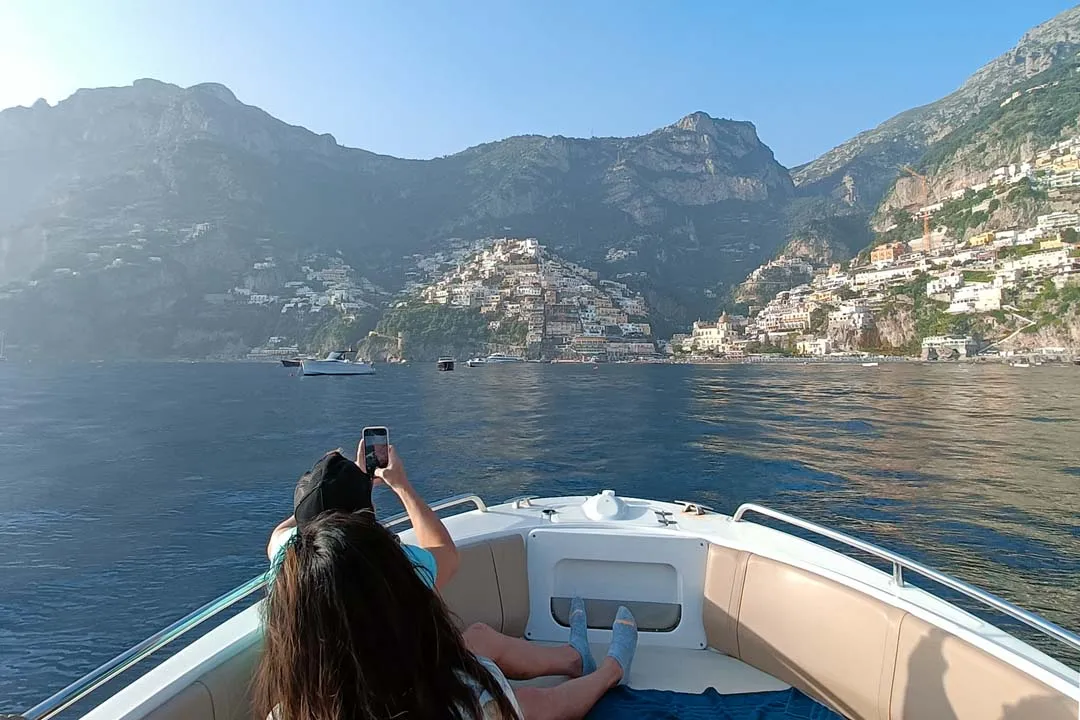 Barca privata verso Positano da Sorrento