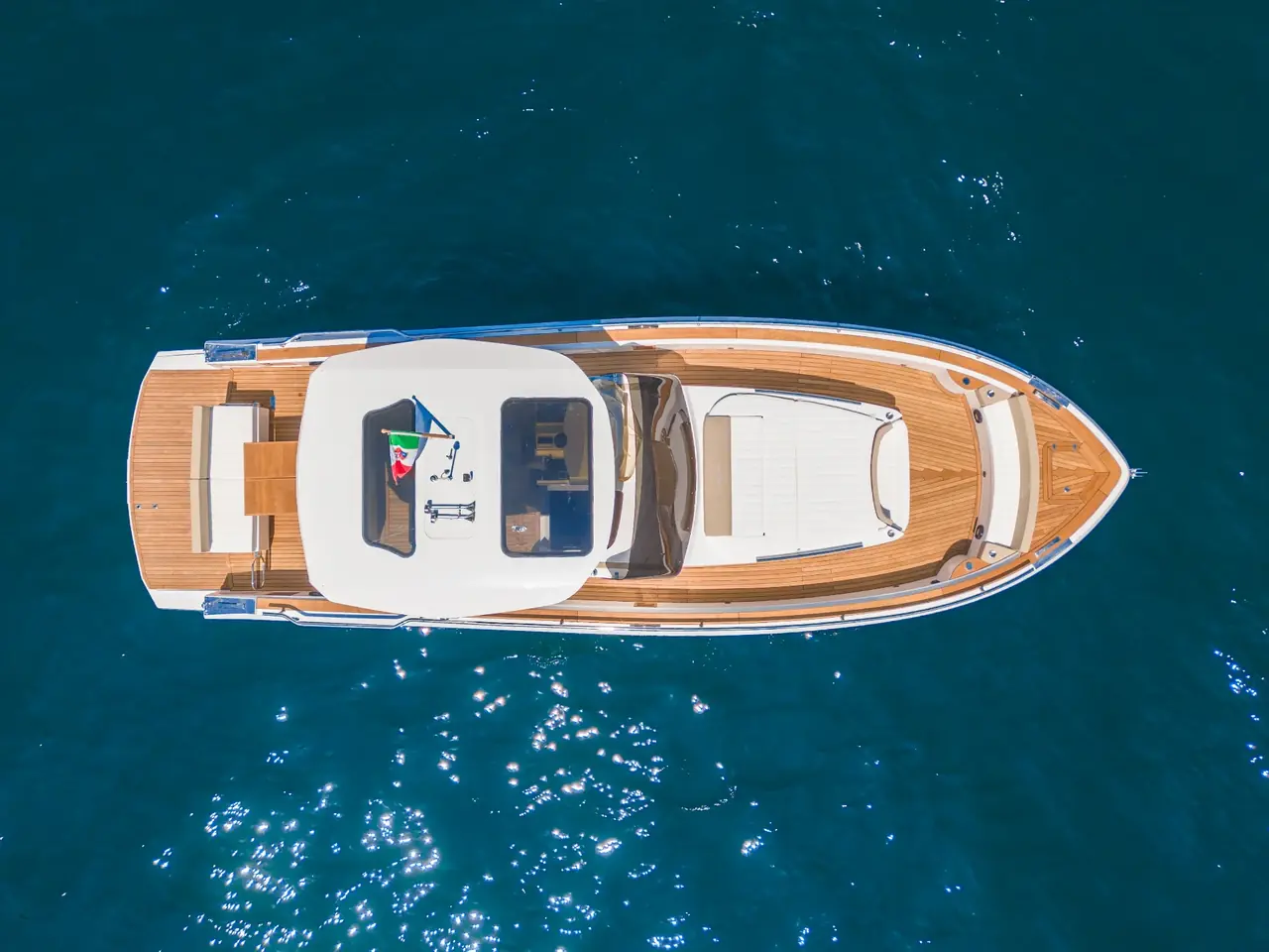 Allure 38 private charter Naples - PDG Boat Tours