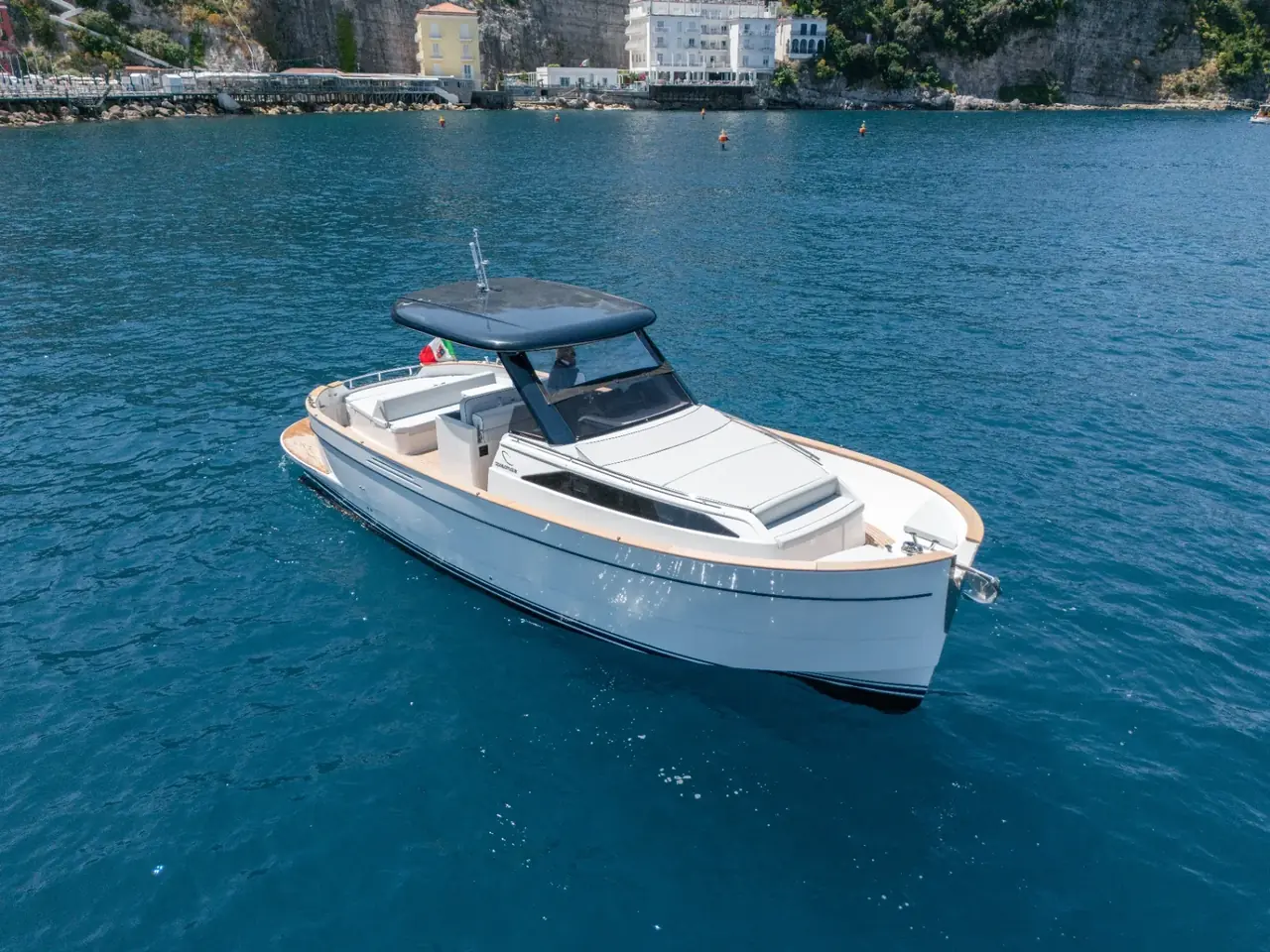 Apreamare Gozzo 35 private charter Naples - PDG Boat Tours